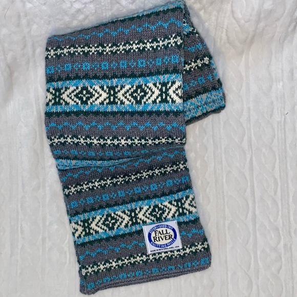 Wool Scarf (NWOT) - Picture 2 of 3